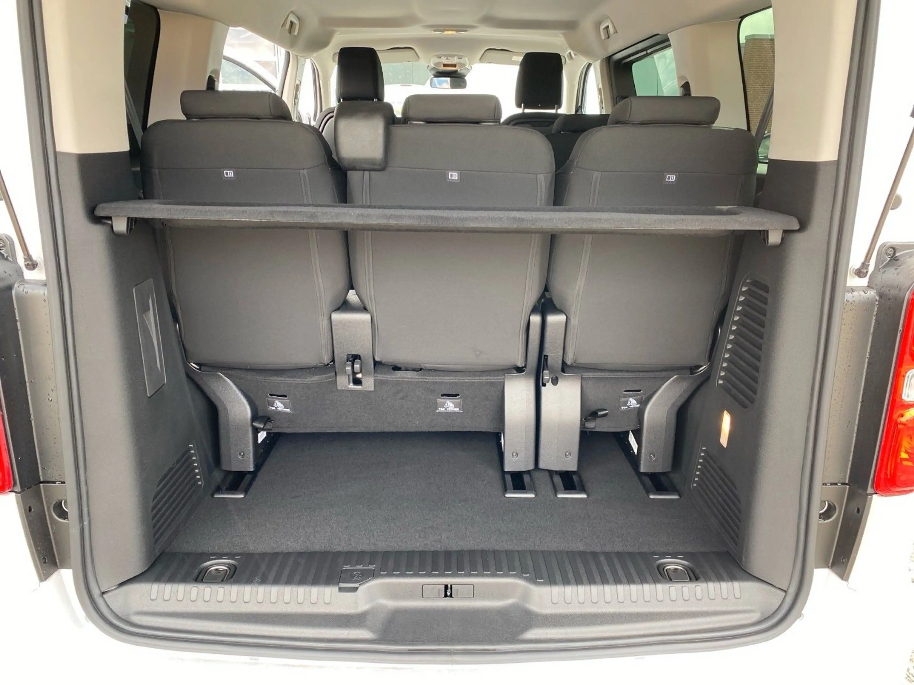 Citroen Spacetourer Plus M AHK, Navi, Kamera — photo 7