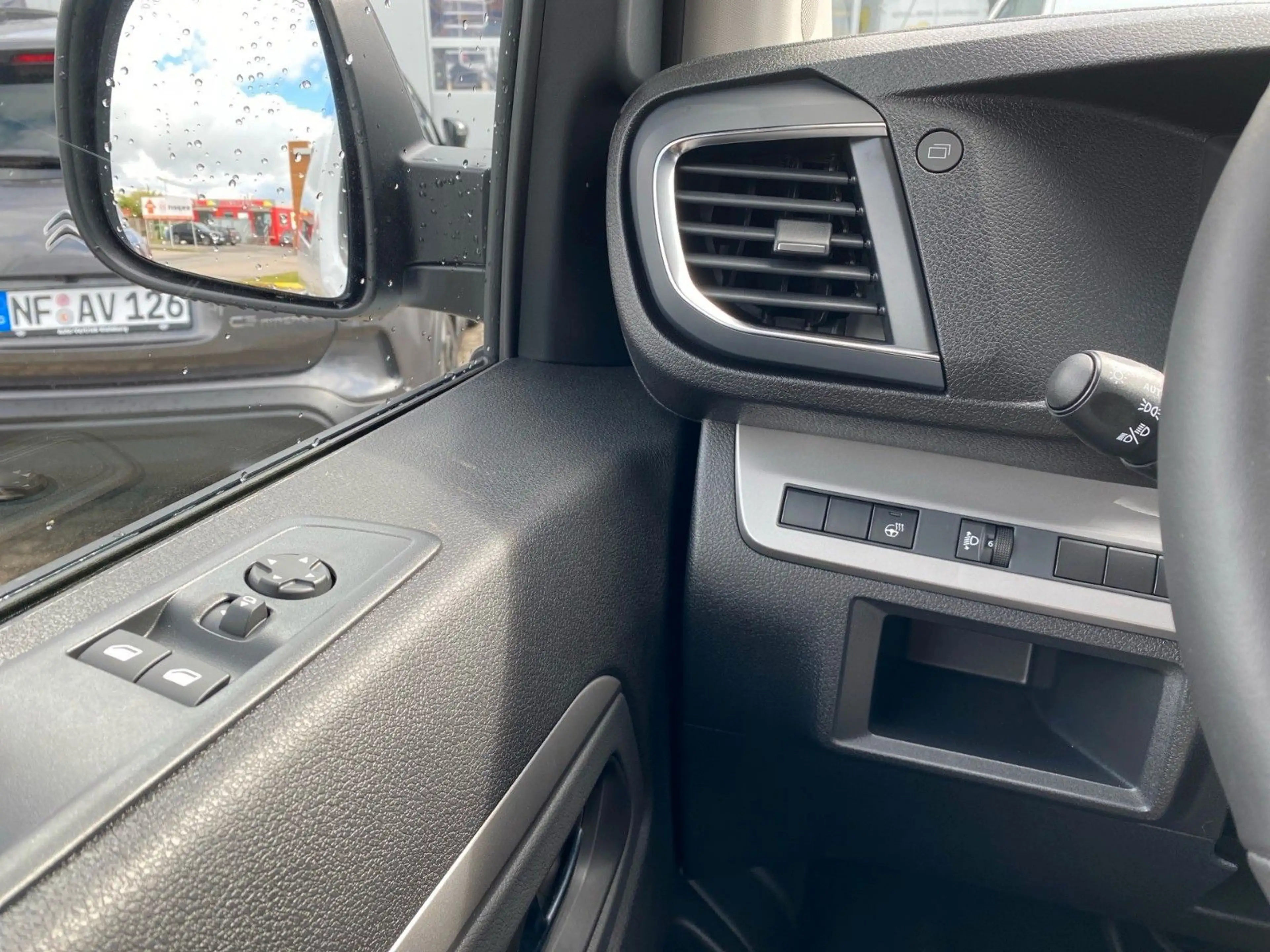 Citroen Spacetourer Plus M AHK, Navi, Kamera — photo 13
