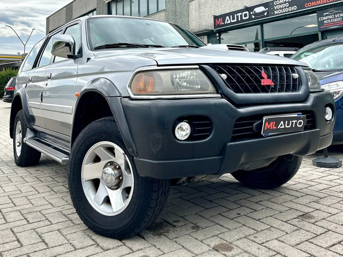 Mitsubishi Pajero Sport Pajero Sport Wagon 2.5 tdi GLX 115cv Сірий - 1