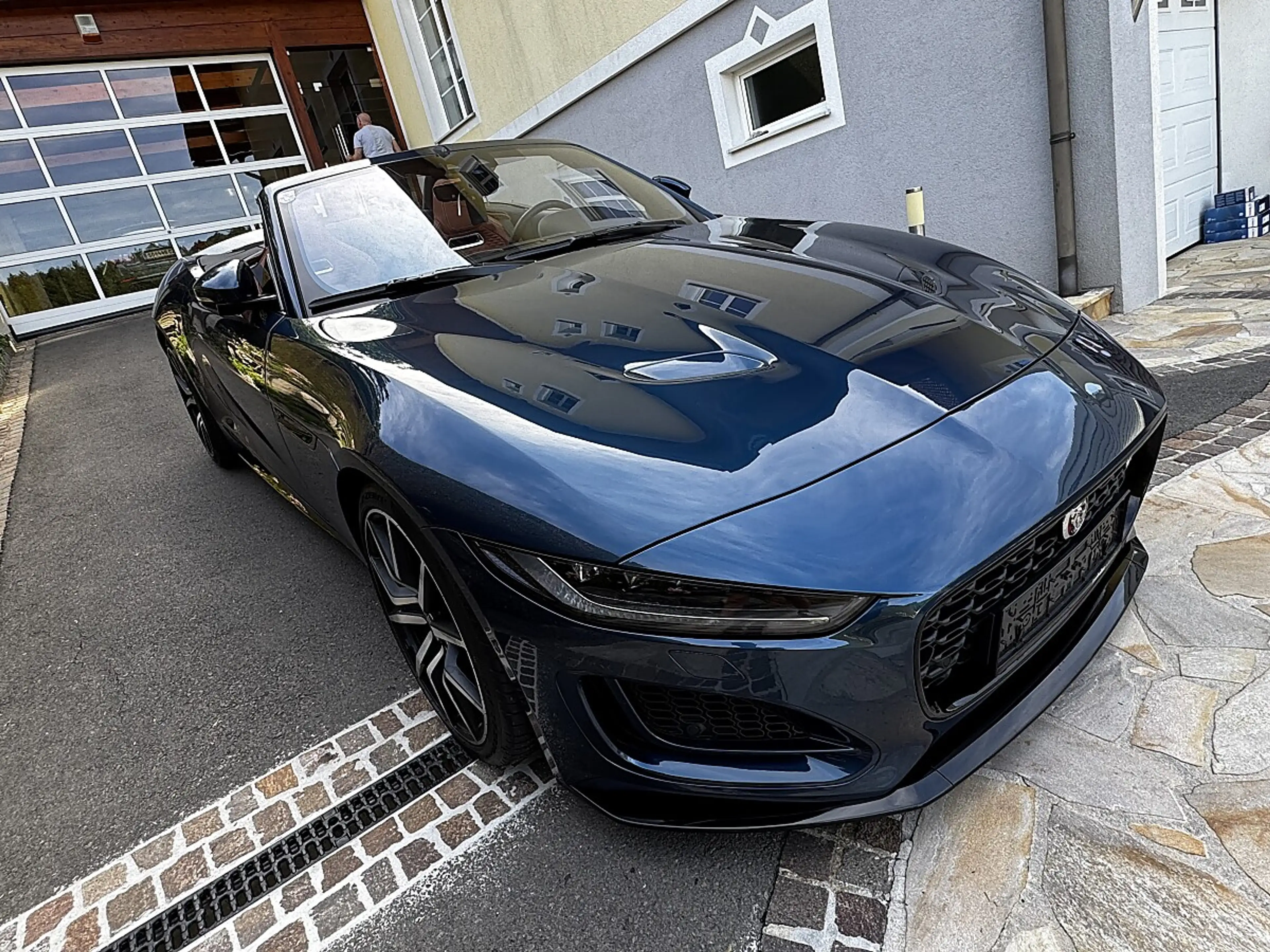 Jaguar F-Type R-Dynamic P450 Cabrio — photo 7