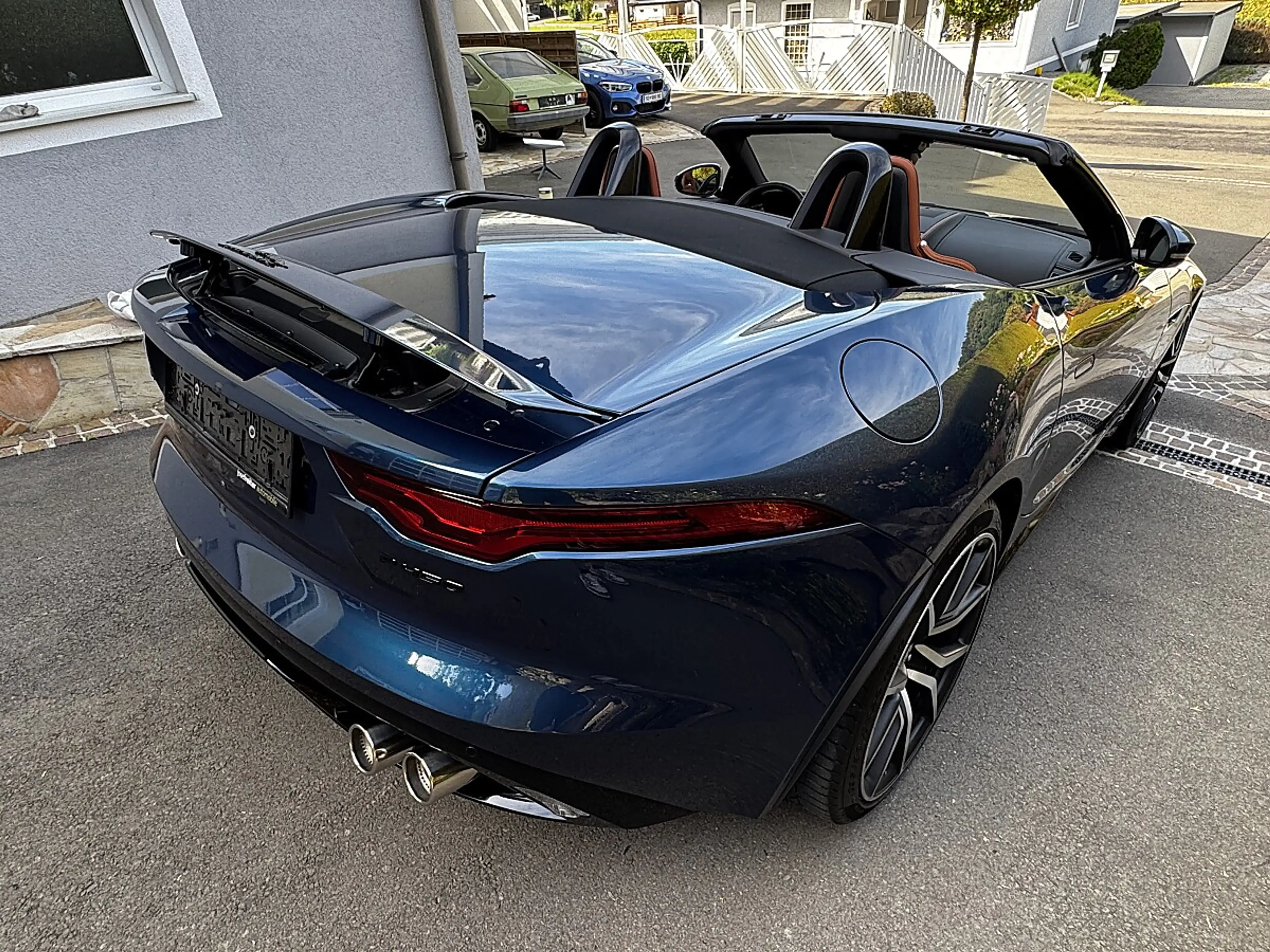 Jaguar F-Type R-Dynamic P450 Cabrio — photo 5