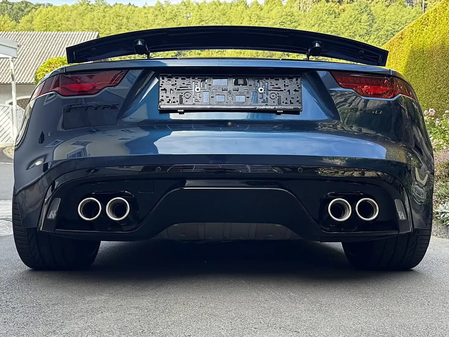 Jaguar F-Type R-Dynamic P450 Cabrio Blau - 2