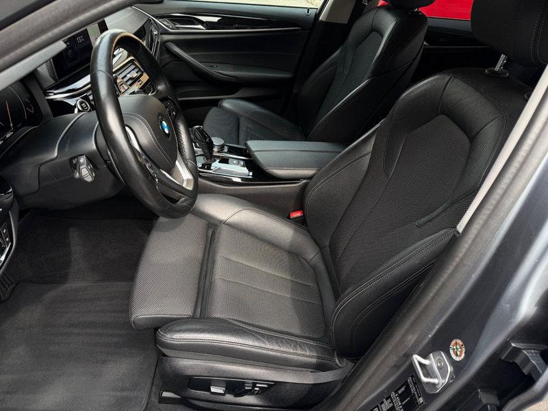 BMW 530 xd Sport Line HUD/LED/AHK/ASSIST — photo 9