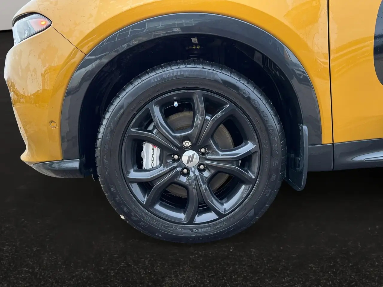 Dodge Hornet снимка Dodge Hornet