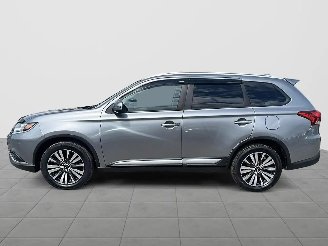 Mitsubishi Outlander снимка Mitsubishi Outlander