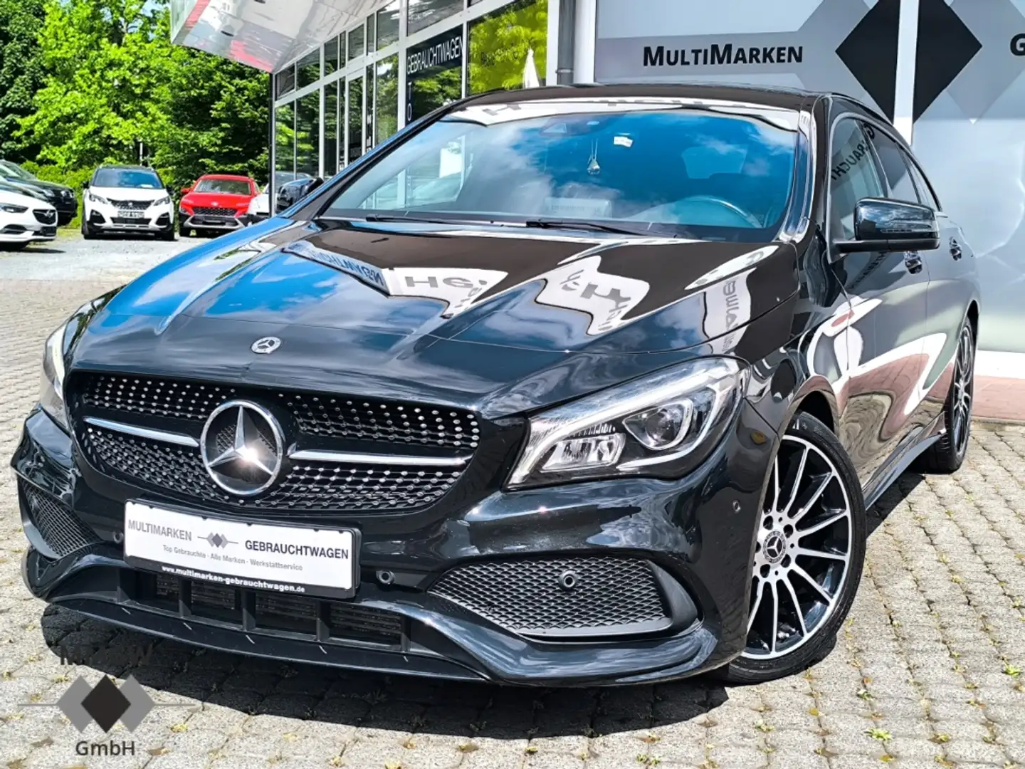 Mercedes-Benz CLA 200 CDI d  AMG Line Navi LED Schwarz - 1