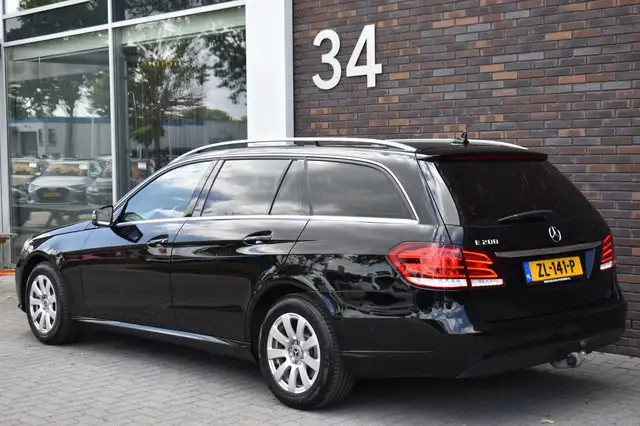 Mercedes-Benz E-Class view 2
