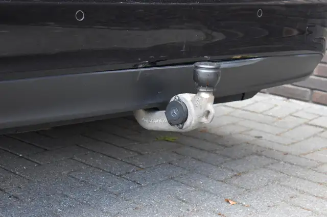 Mercedes-Benz E-Class view 15