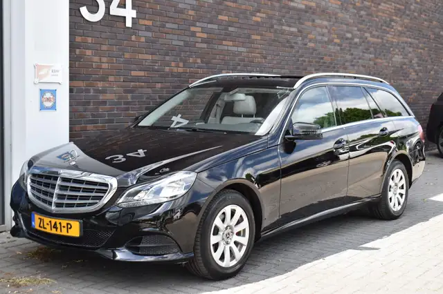 Mercedes-Benz E-Class view 11