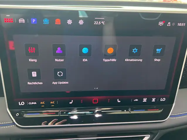 Volkswagen Tiguan view 10
