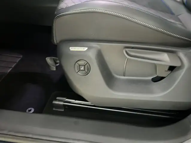Volkswagen Tiguan view 6