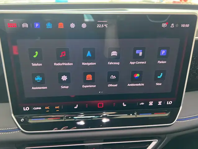 Volkswagen Tiguan view 9