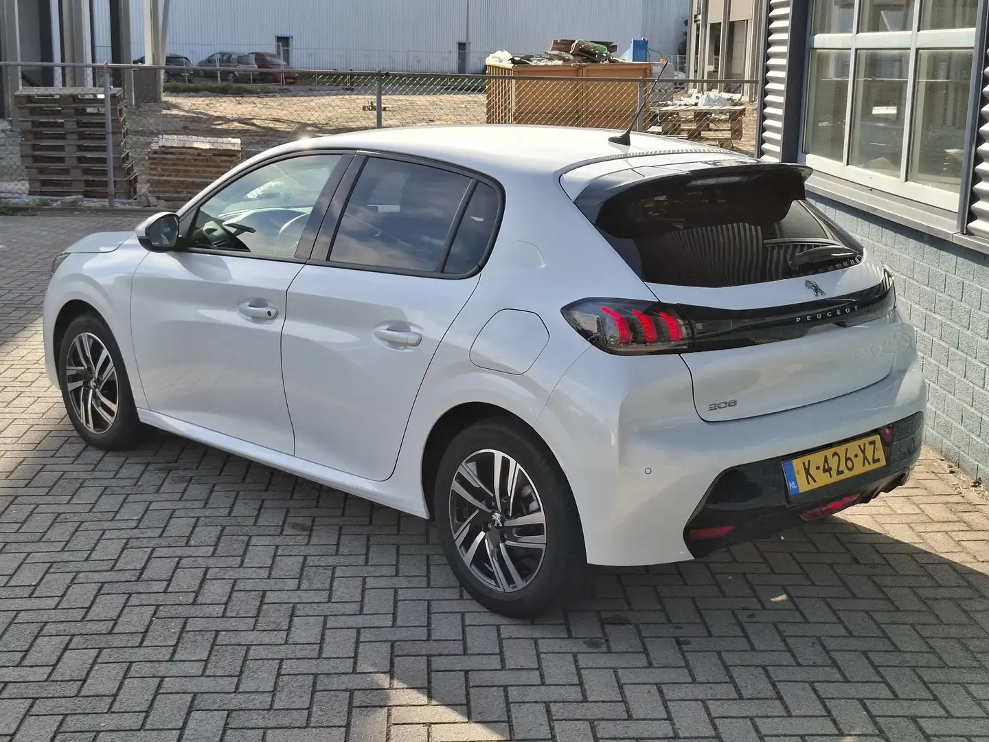 Peugeot 208 Allure EAT8 Automaat Navigatie | Achteruitrijcamer Blanc - 2