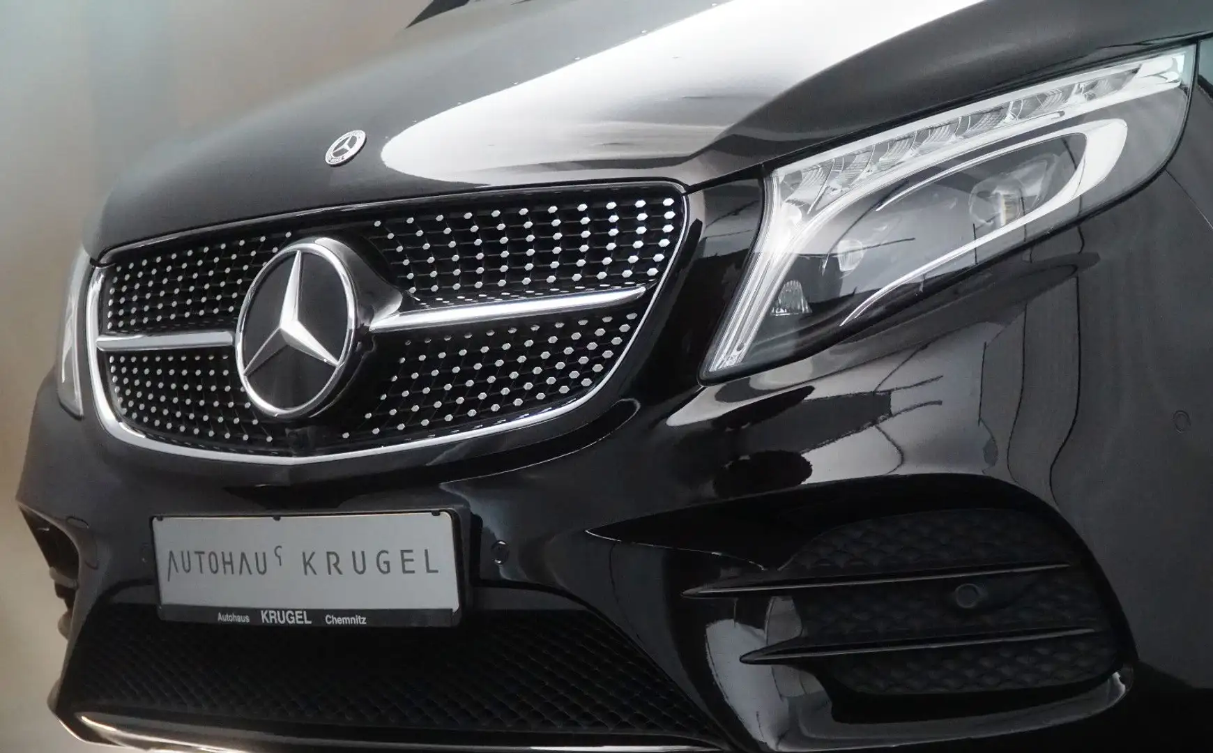 Mercedes-Benz V 300 AMG Sport 4MATIC Allrad! kompakt!!!7Sitzer Noir - 2