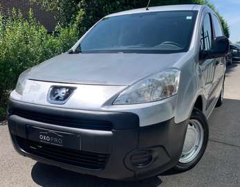 1.6 HDi / UTILITAIRE / 2 PLACES / CARPLAY / ATTACHE REMORQUE