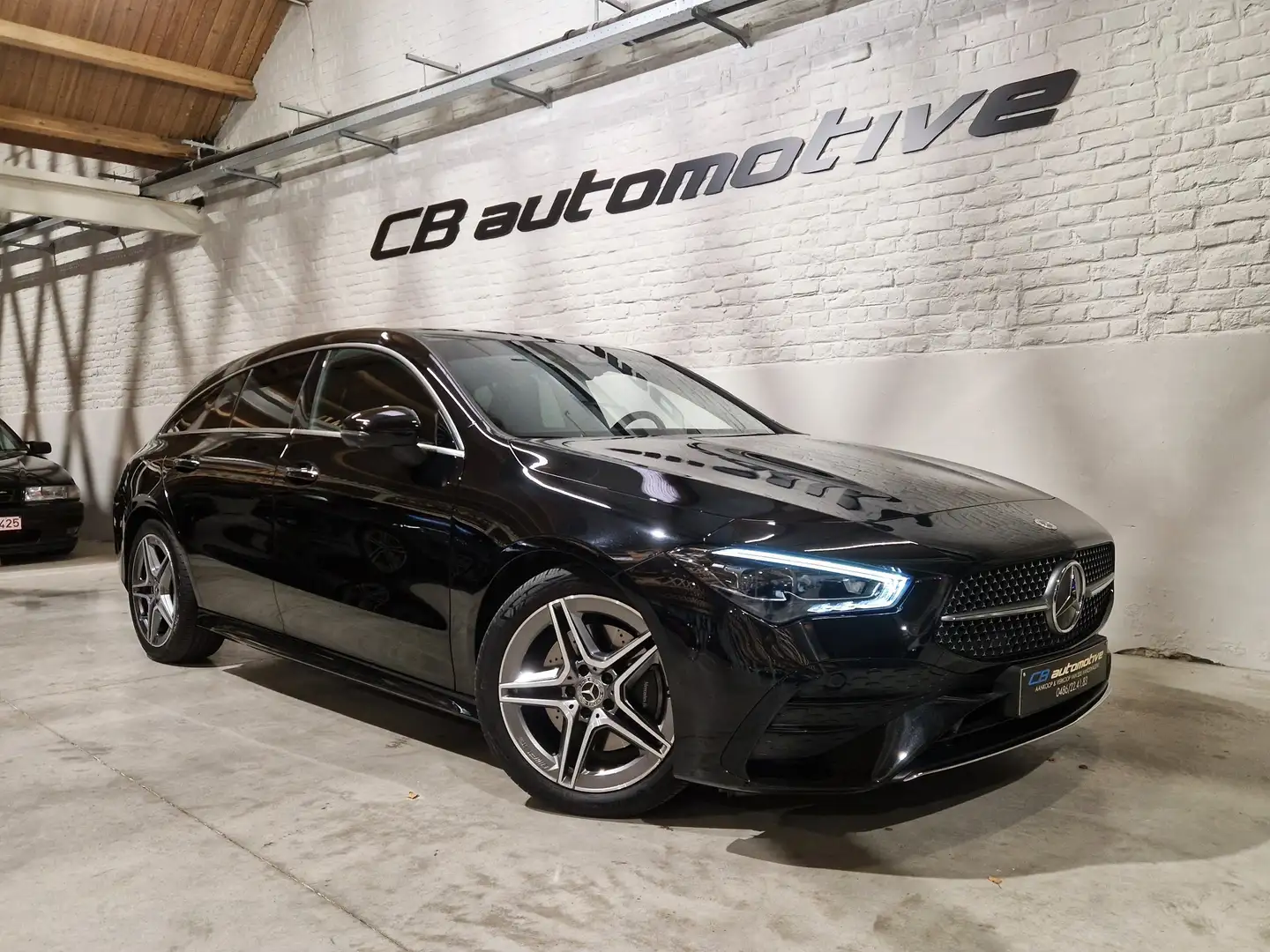 Mercedes-Benz CLA 200 Shooting Brake AMG Line *BTW aftrekbaar* Nero - 1