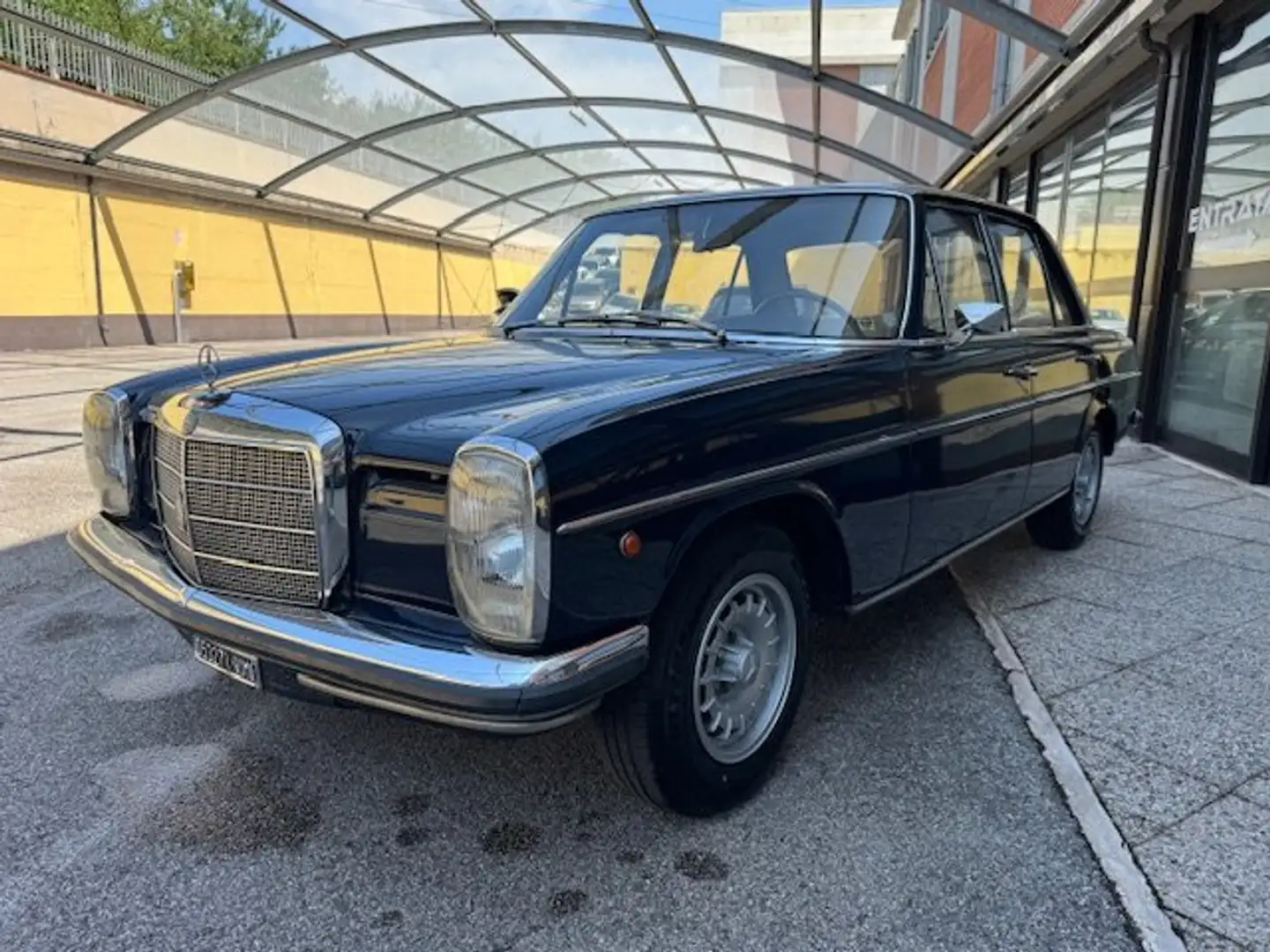 Mercedes-Benz 200 W111 200 Benzina Diavia Frigette Prima Serie '68 Blu/Azzurro - 1