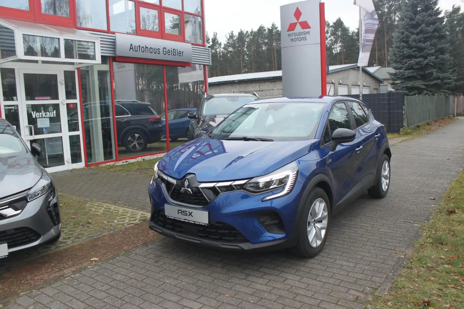 Mitsubishi ASX BASIS 1.0 T-Benziner 6-Gang Blau - 1