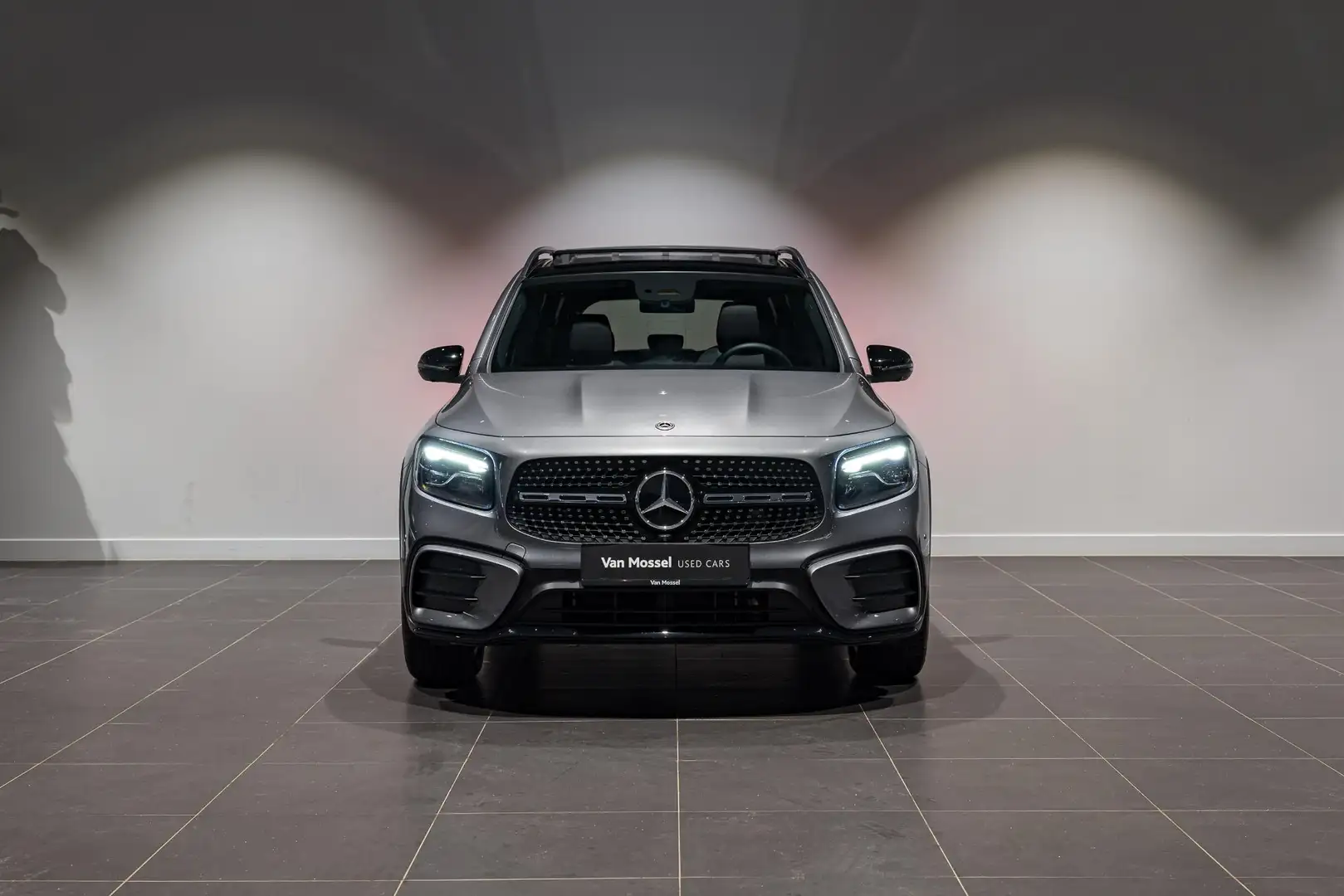 Mercedes-Benz GLB 180 STAR EDITION AMG LINE+PANO+NIGHT PACK +360° Gri - 2