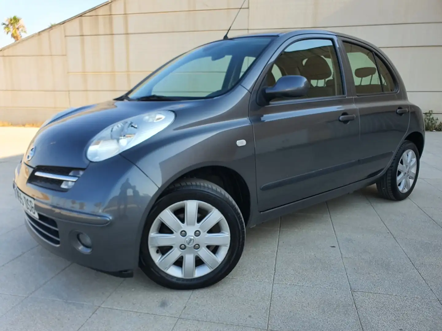 Nissan Micra 1.4 Acenta Gris - 1