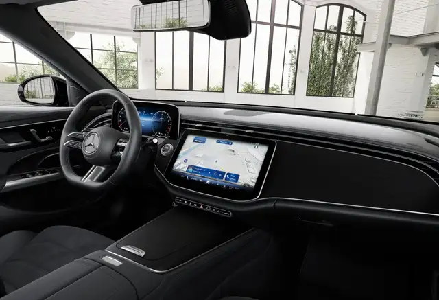 Mercedes-Benz E 300 de 4MATIC T-Modell mit EQ Hybrid Technologie Ansicht 23