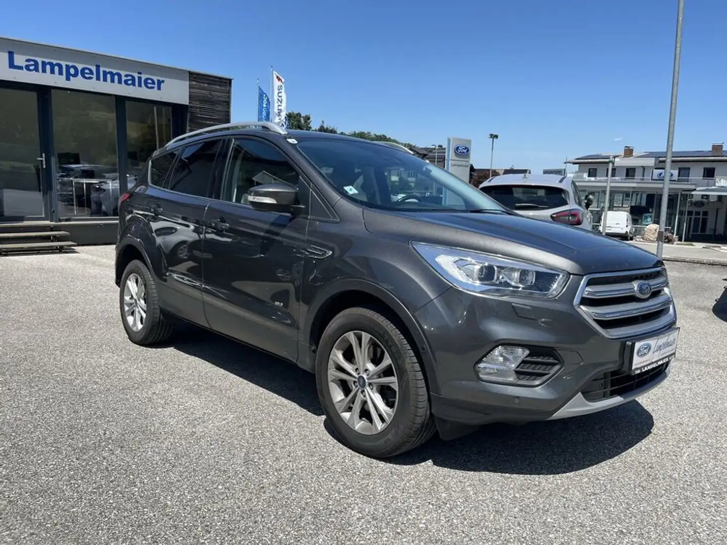 Ford Kuga Titanium AWD Grau - 1