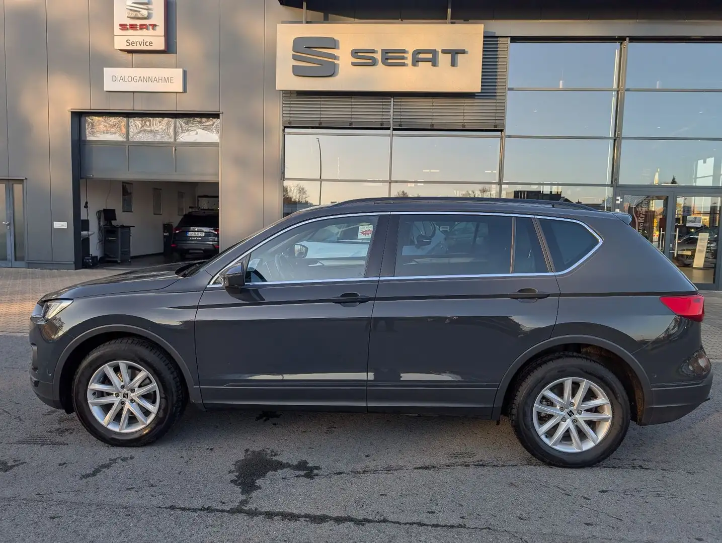 SEAT Tarraco Style 1,5 TSI DSG *AHK*el Heckklappe* Grau - 1