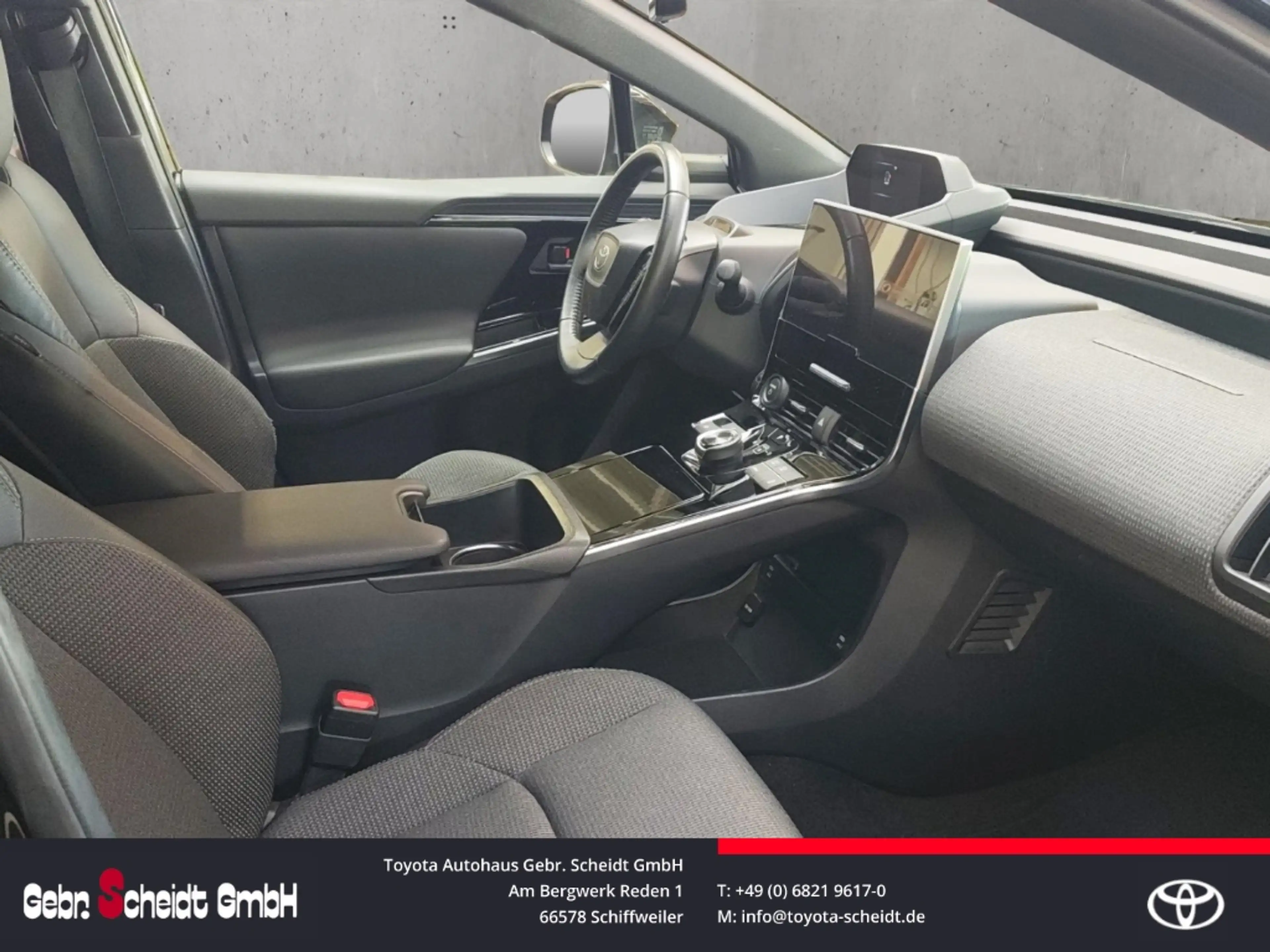 Toyota bZ4X LEDScheinwerfer Rückfahrkamera AppleCarPlay Androi — photo 7