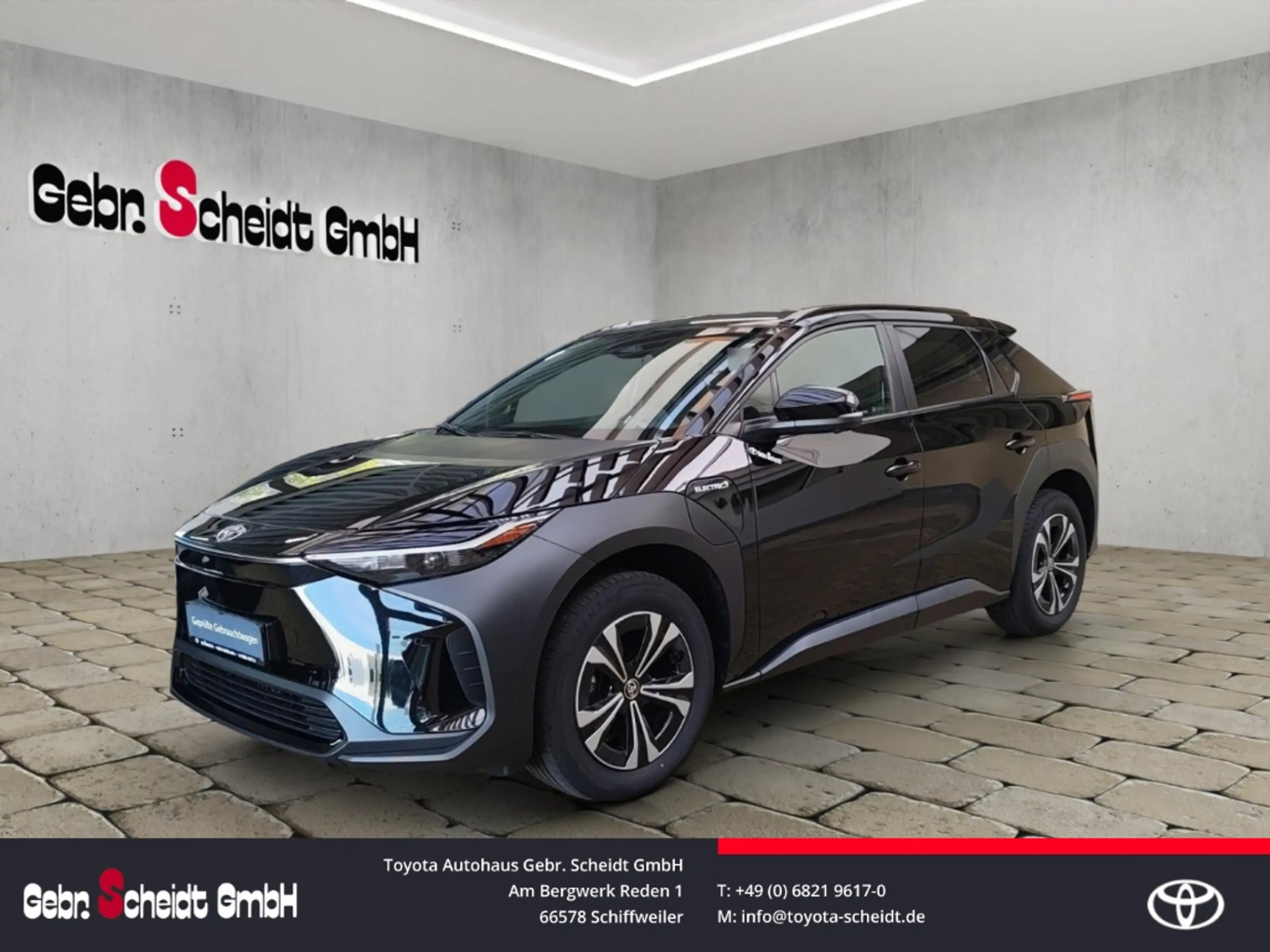 Toyota bZ4X LEDScheinwerfer Rückfahrkamera AppleCarPlay Androi