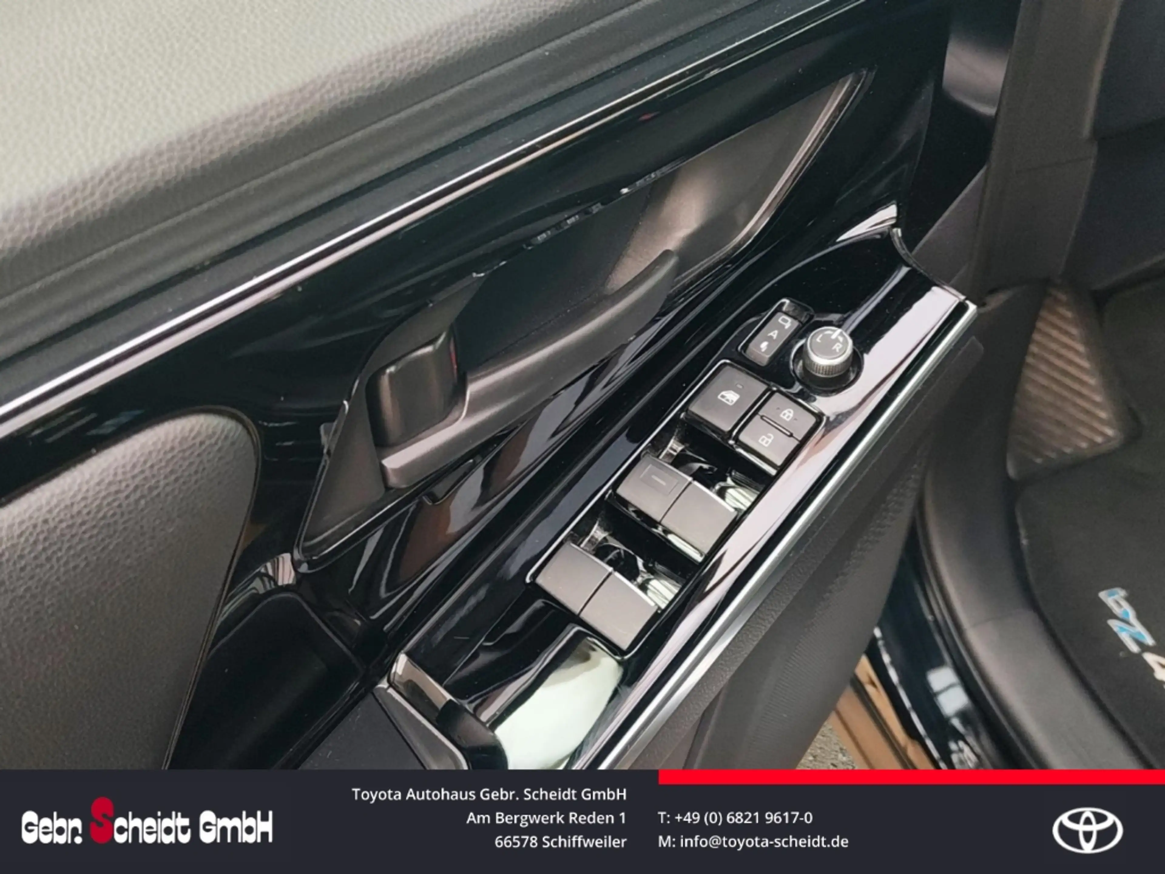 Toyota bZ4X LEDScheinwerfer Rückfahrkamera AppleCarPlay Androi — photo 14