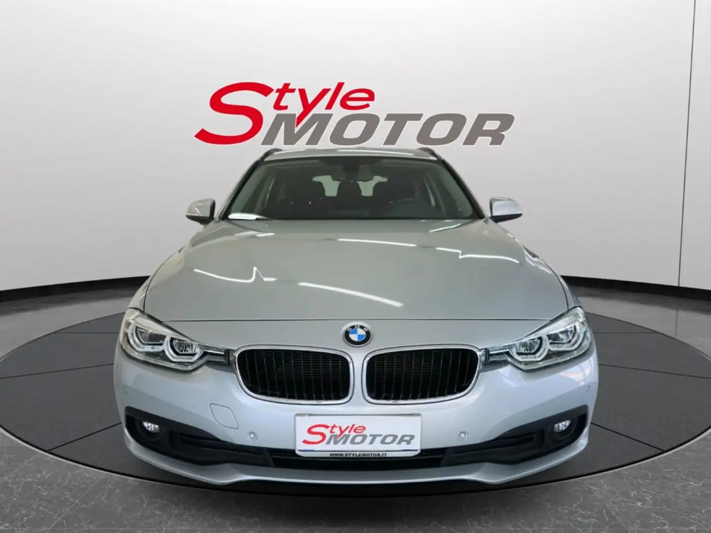 BMW 318 d Business Advantage aut.Ufficiale Bmw Uniprop. Grigio - 1