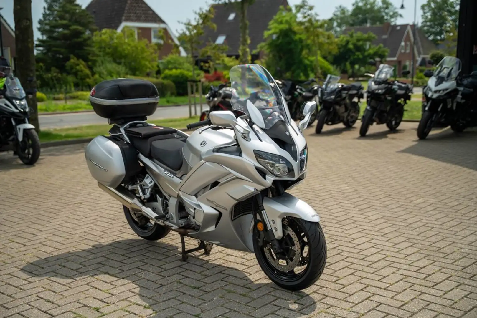 Yamaha FJR 1300 AE - 2