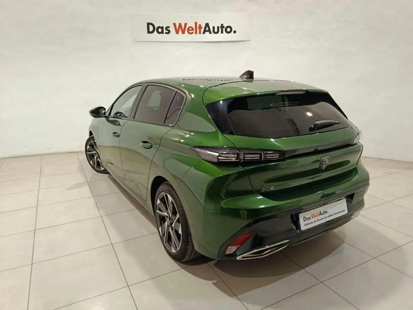 Peugeot 308 1.5 BlueHDi S&S Allure Pack EAT8 130 Verde - 2