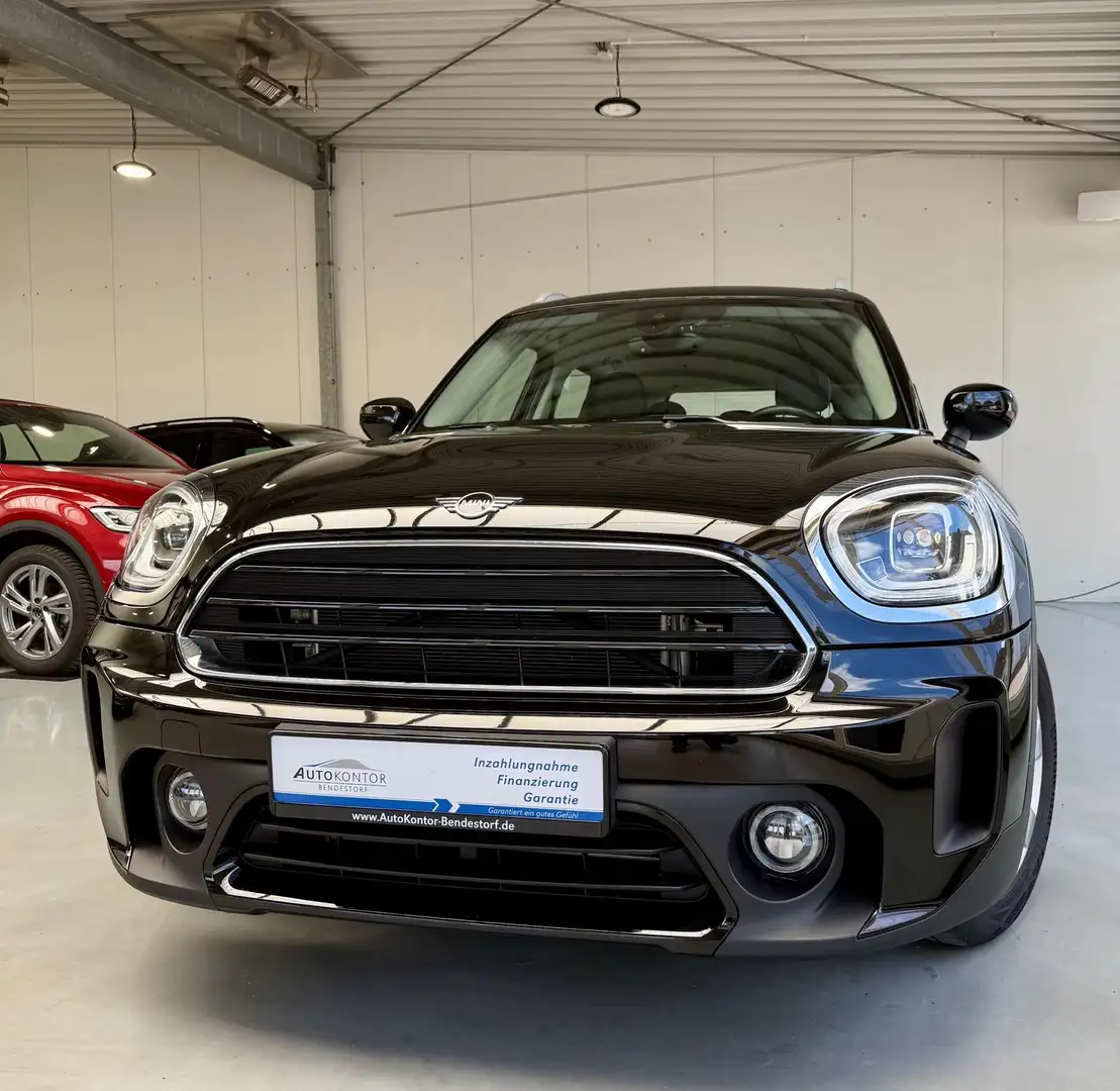 MINI Cooper Countryman Autom. Sport, *LED *Navi *Kamera Černá - 1