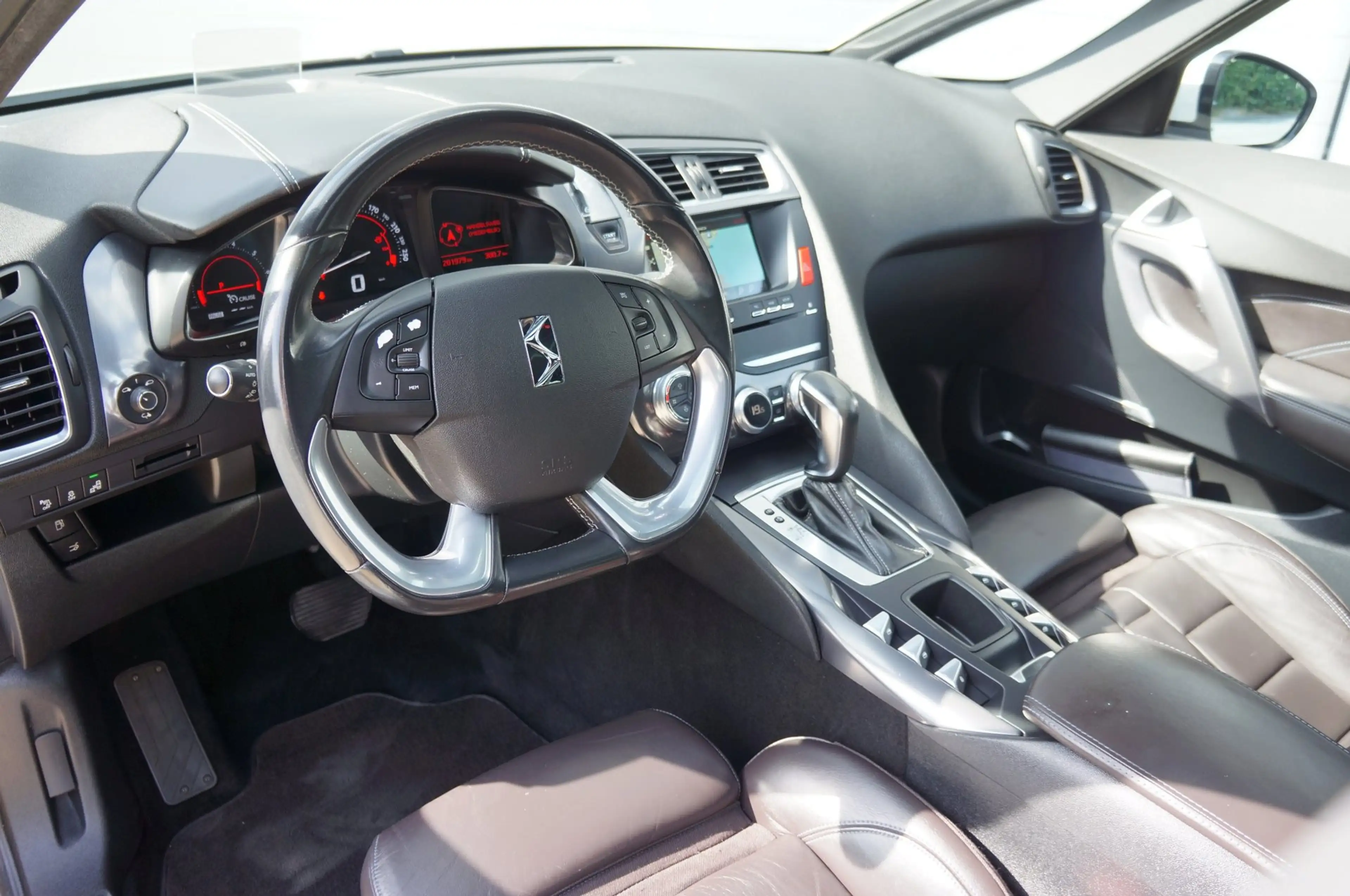 DS Automobiles DS 5 1.6 THP So Chic; Automaat+Panorama+Leder=VOL !! — photo 3