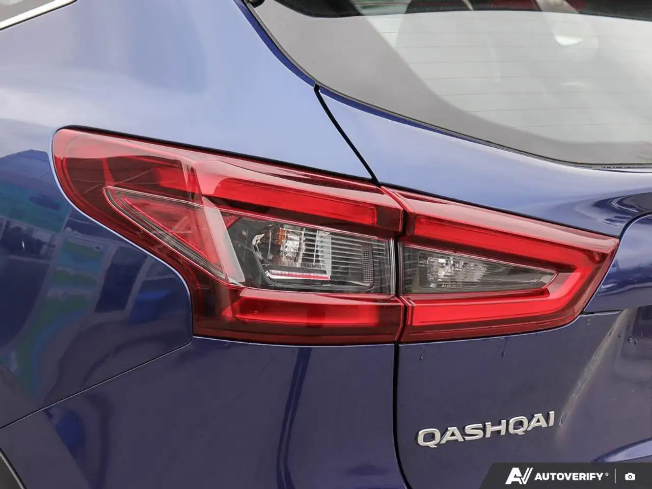 Nissan Qashqai снимка Nissan Qashqai