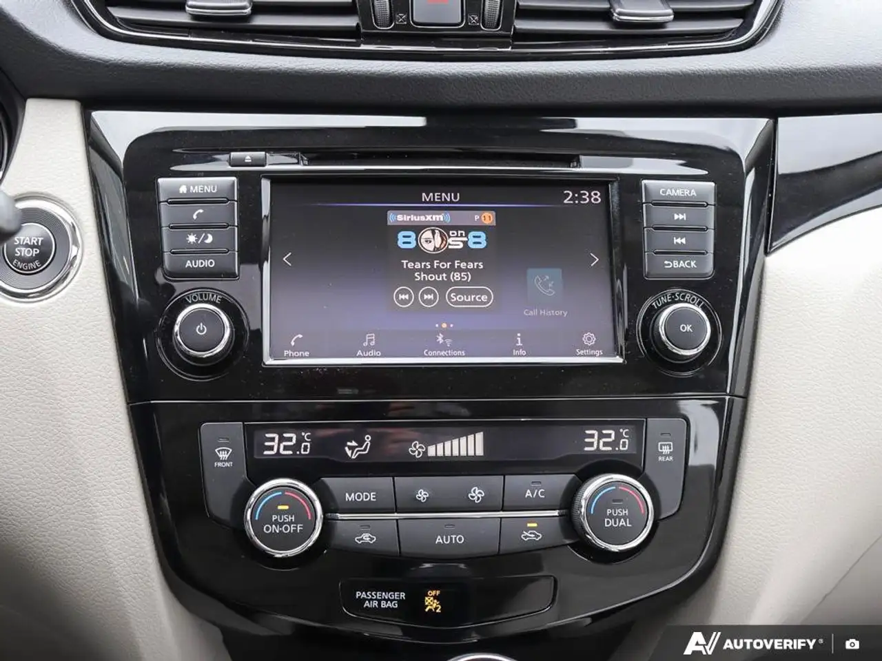 Nissan Qashqai снимка Nissan Qashqai
