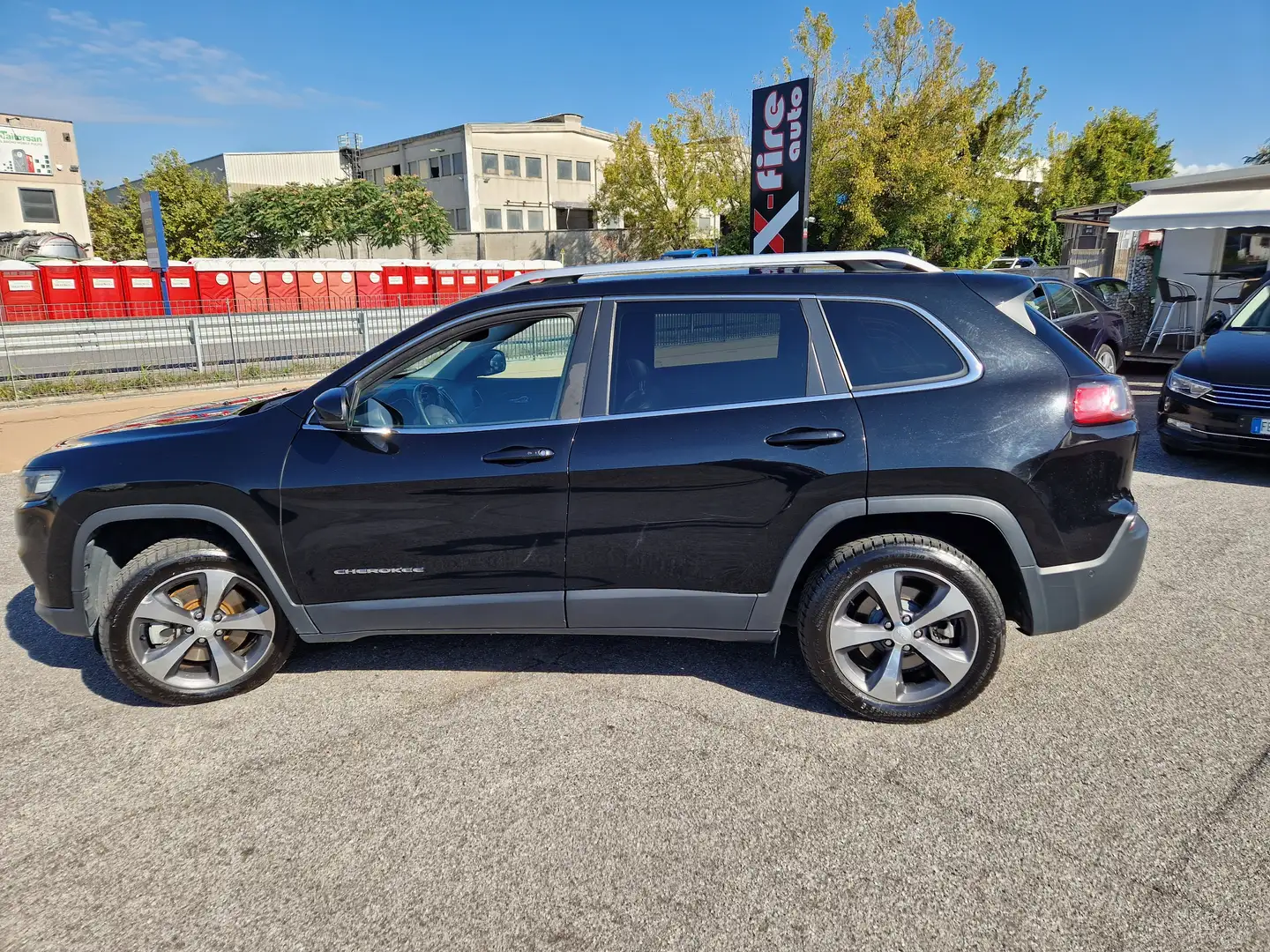 Jeep Cherokee Cherokee V 2018 2.2 mjt Overland 4wd Noir - 1