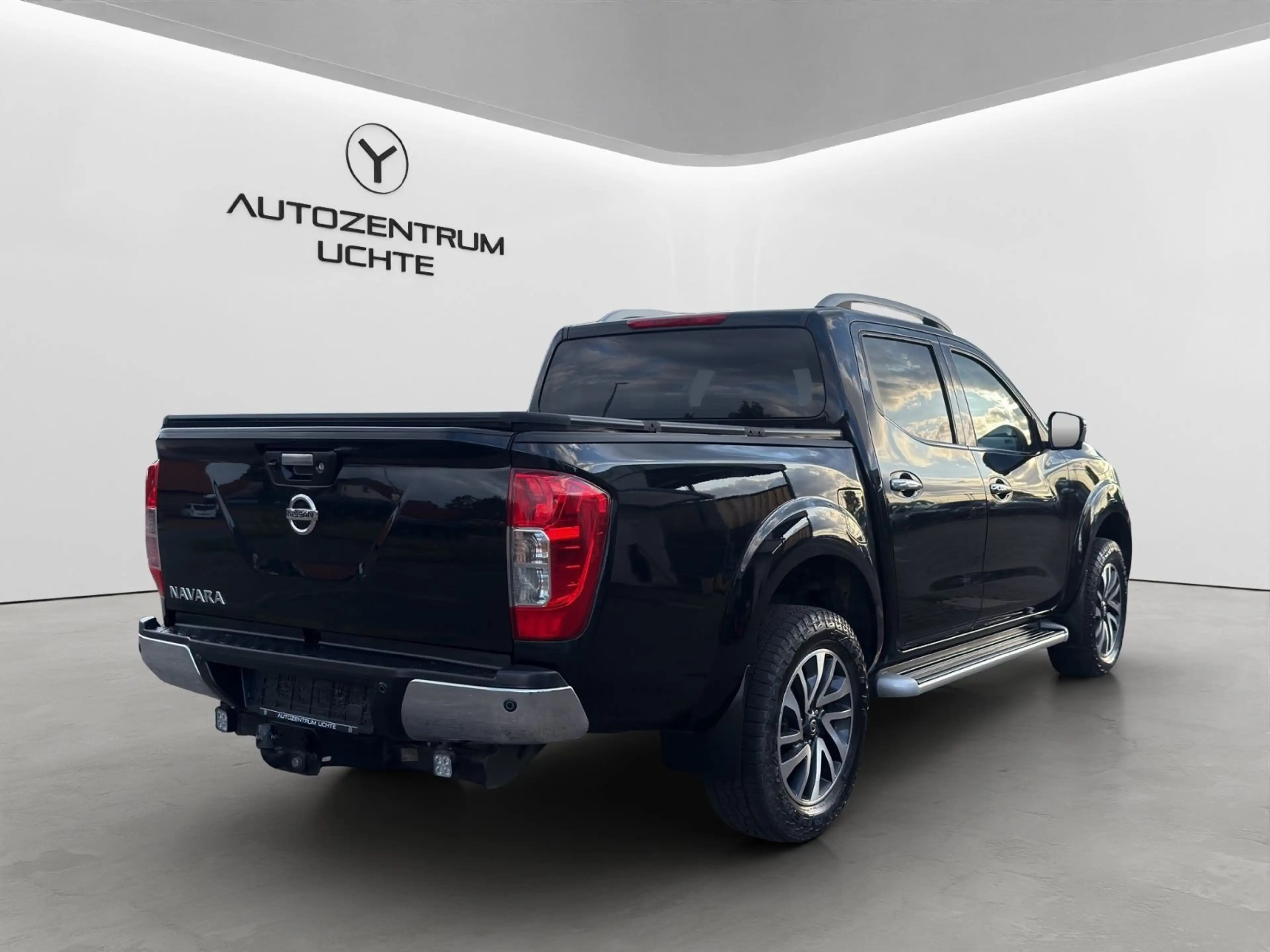 Nissan Navara NP300 Double Cab 4x4/STANDHEIZ/KAMERA/ — photo 7