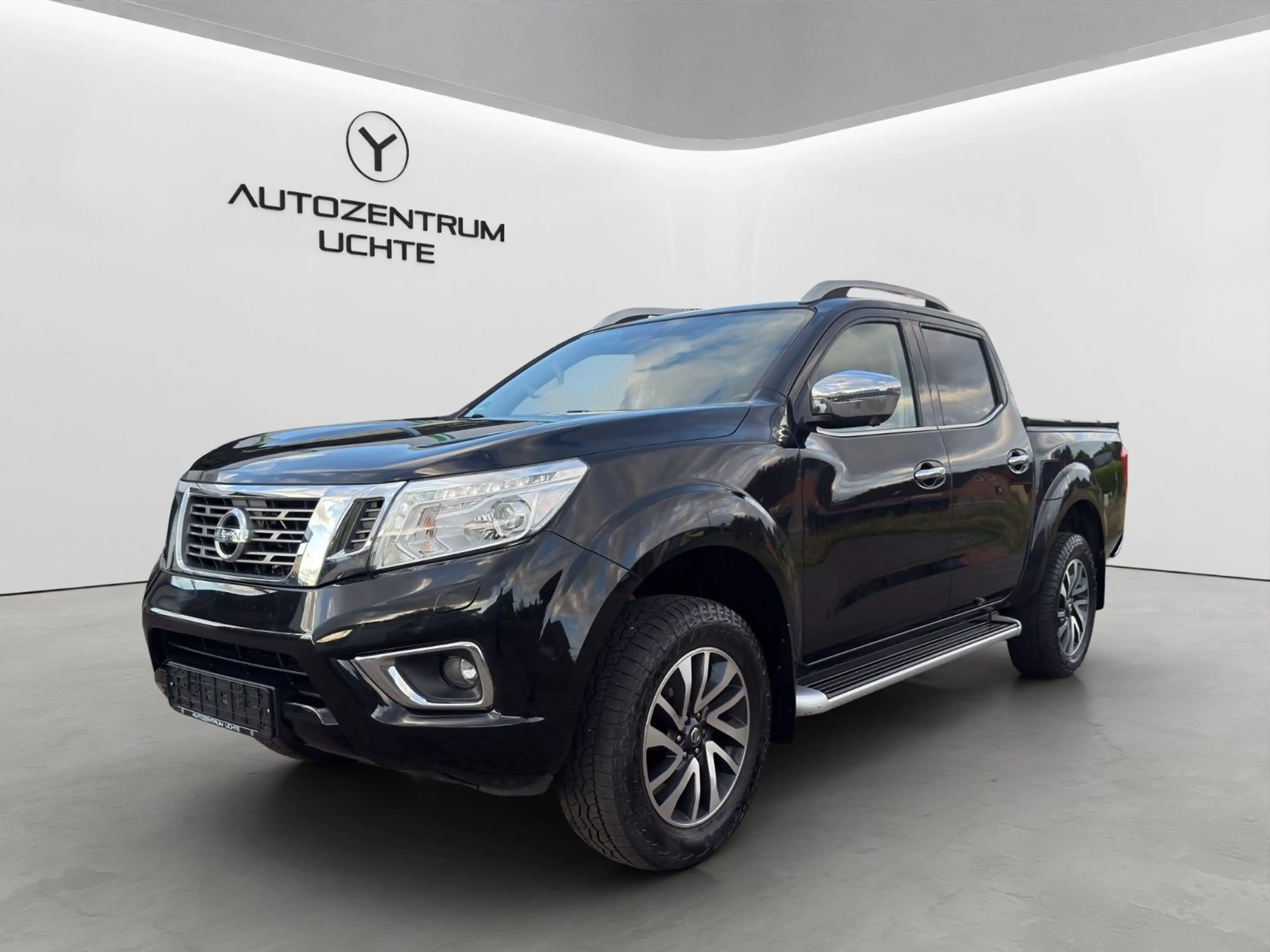Nissan Navara NP300 Double Cab 4x4/STANDHEIZ/KAMERA/ — photo 3