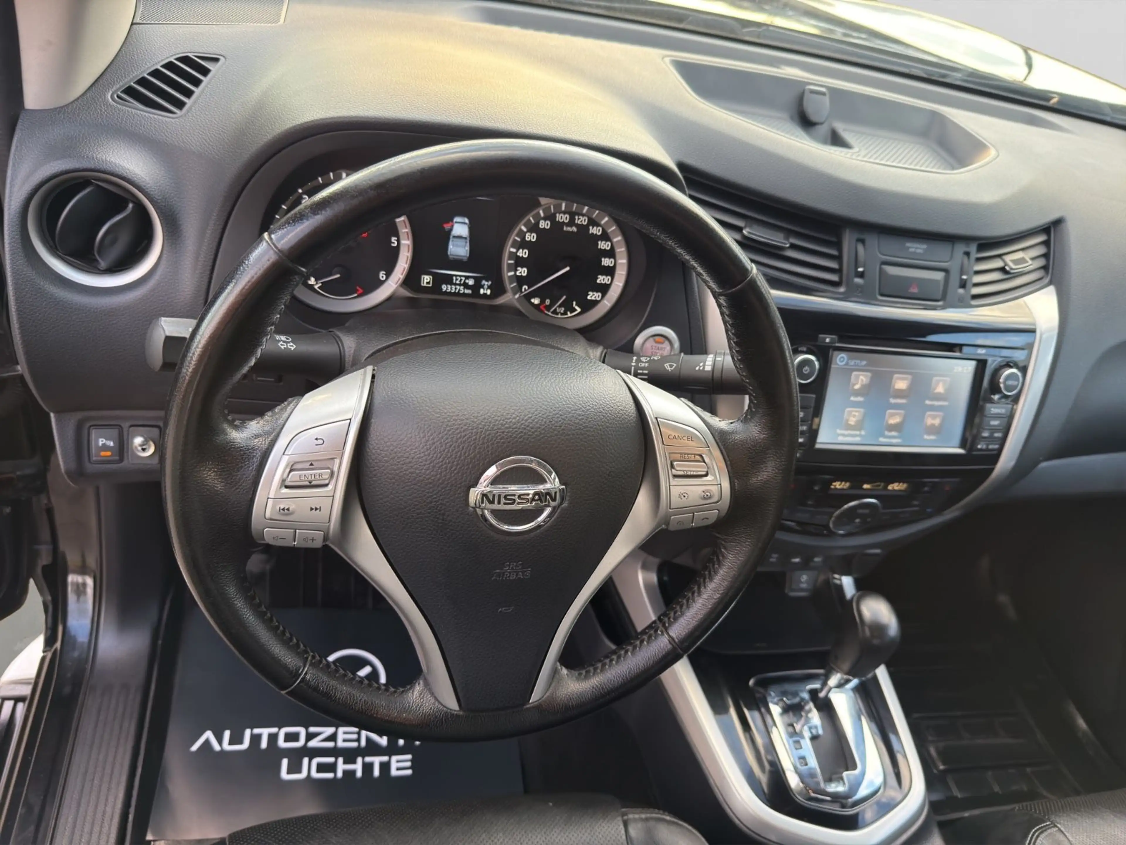 Nissan Navara NP300 Double Cab 4x4/STANDHEIZ/KAMERA/ — photo 10