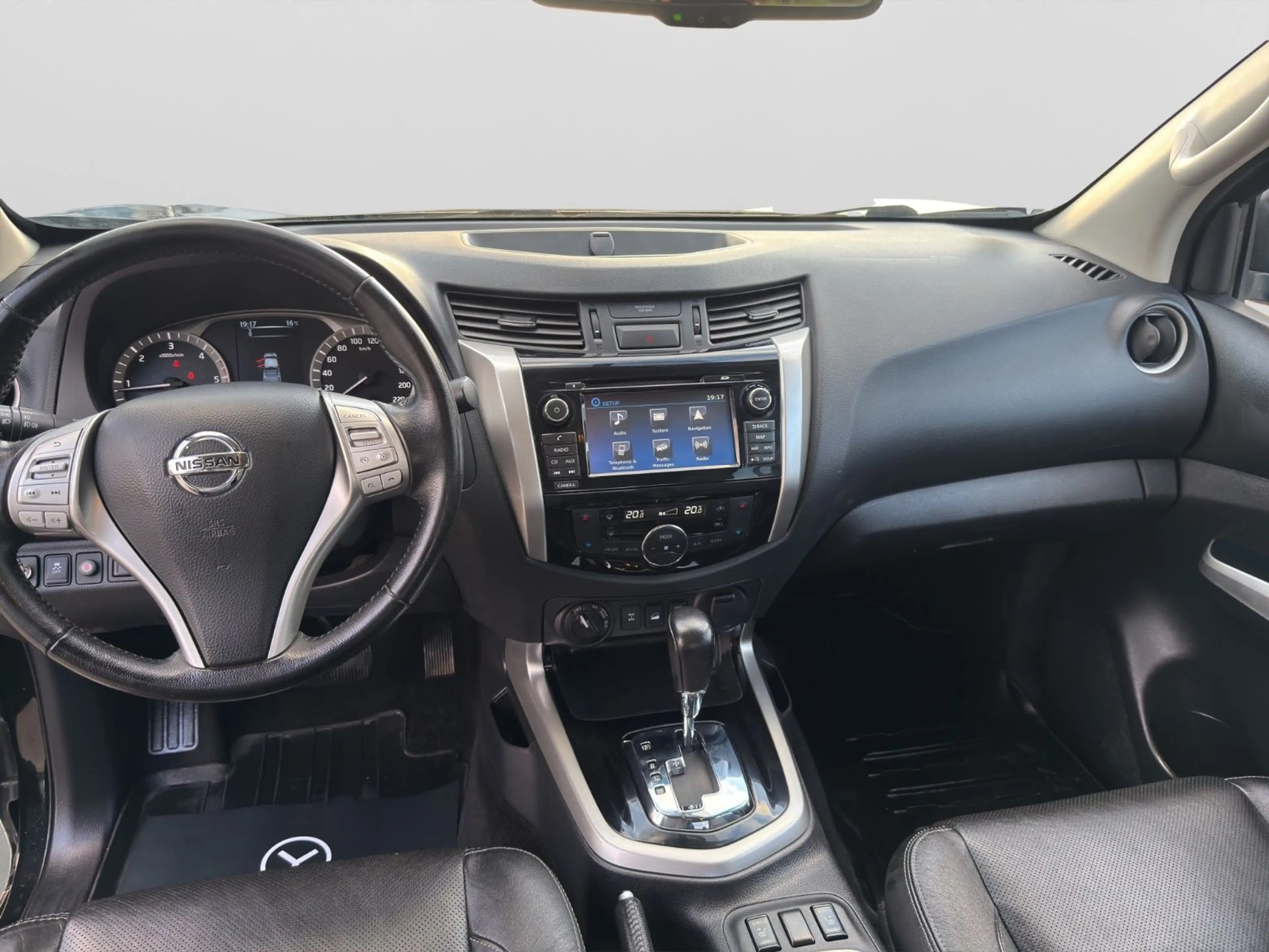 Nissan Navara NP300 Double Cab 4x4/STANDHEIZ/KAMERA/ — photo 13