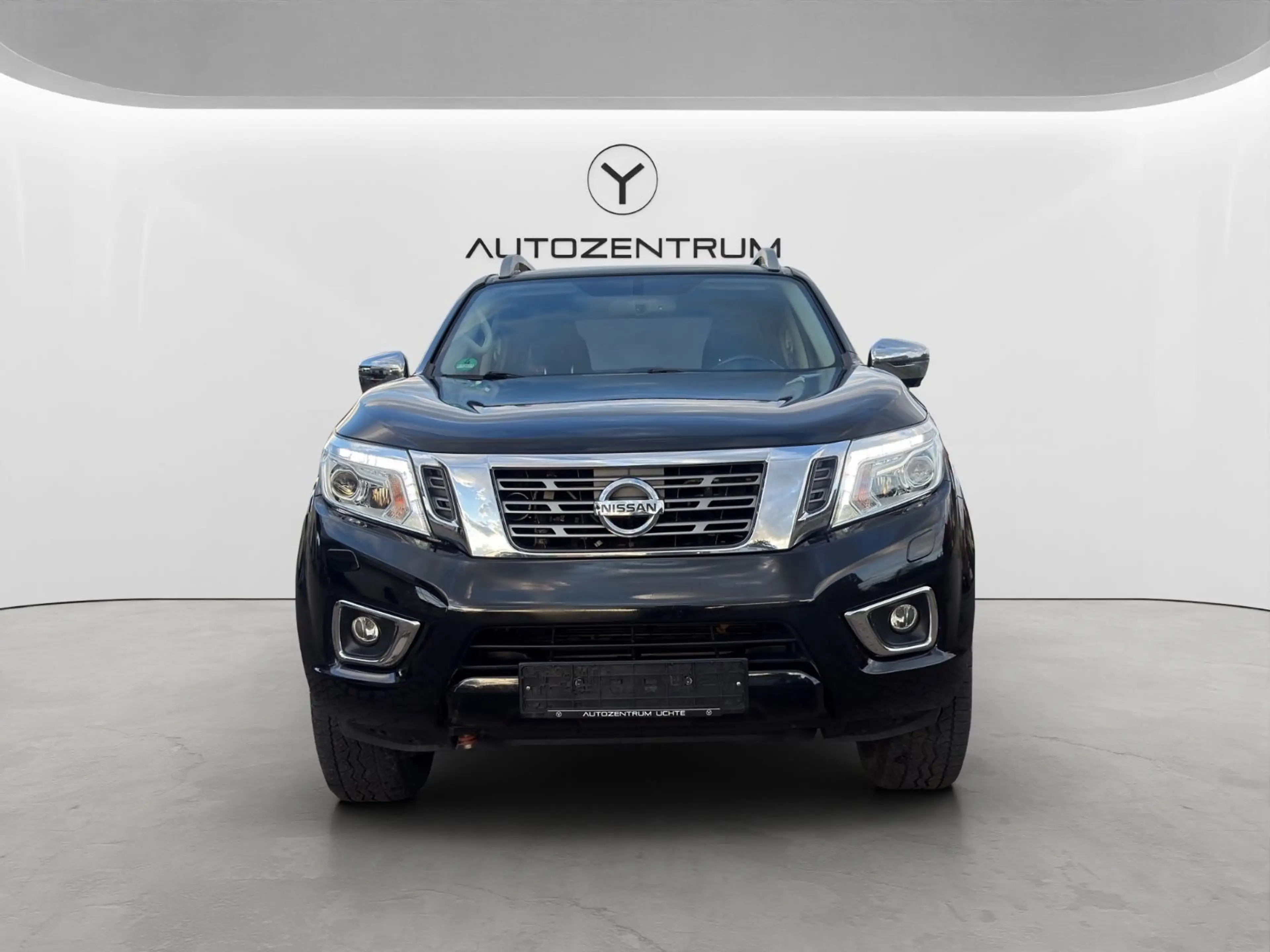Nissan Navara NP300 Double Cab 4x4/STANDHEIZ/KAMERA/ — photo 2