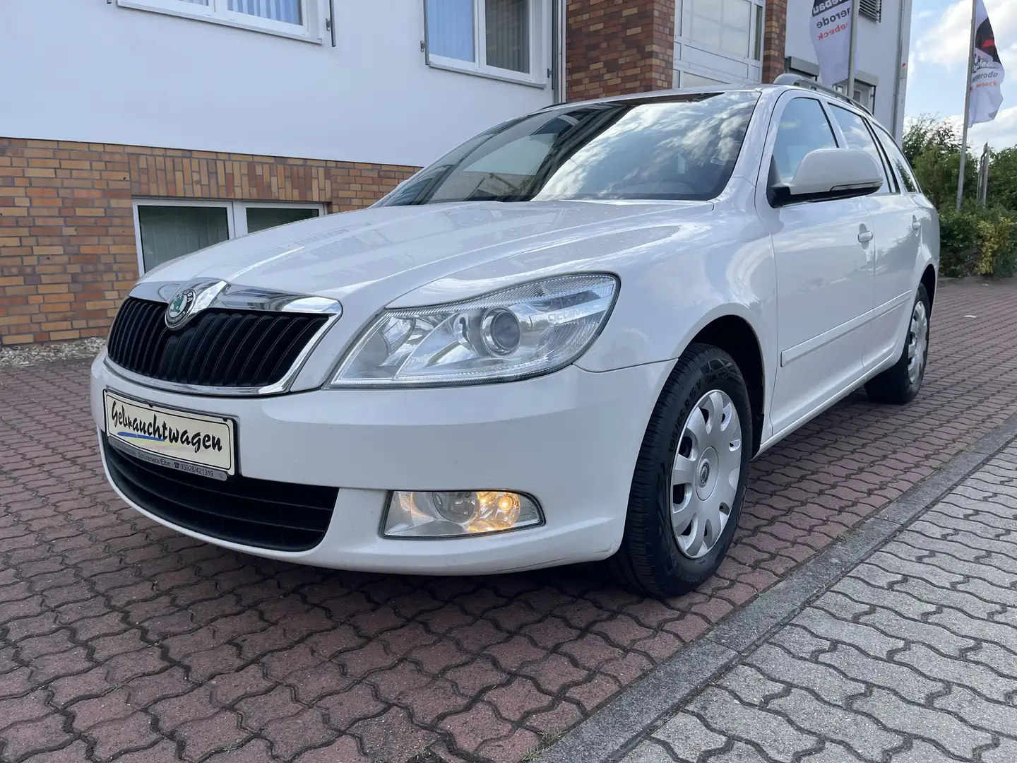 Skoda Octavia Ambition Blanc - 1