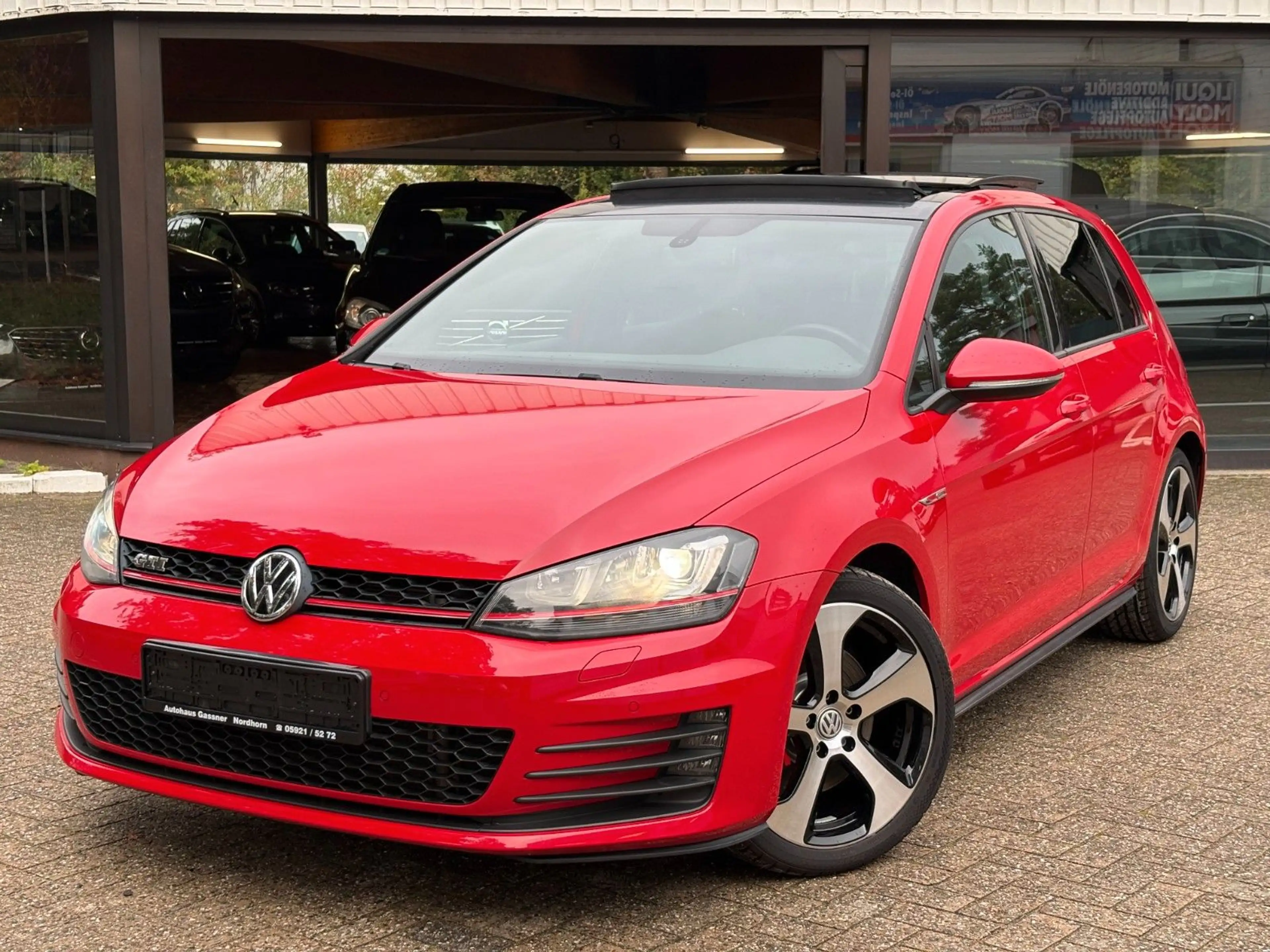 Volkswagen Golf VII Lim. GTI nur 52Tkm aus 1.Hand HU&AU NEU