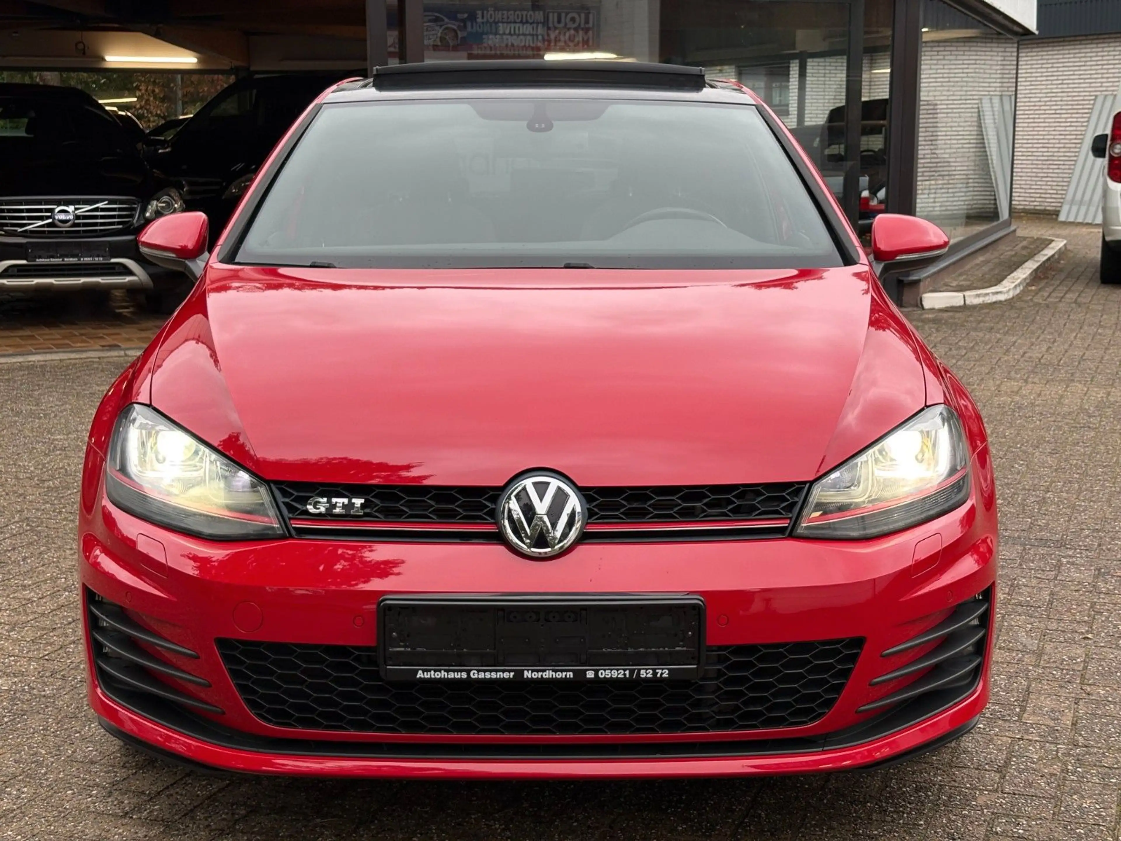 Volkswagen Golf VII Lim. GTI nur 52Tkm aus 1.Hand HU&AU NEU — photo 3