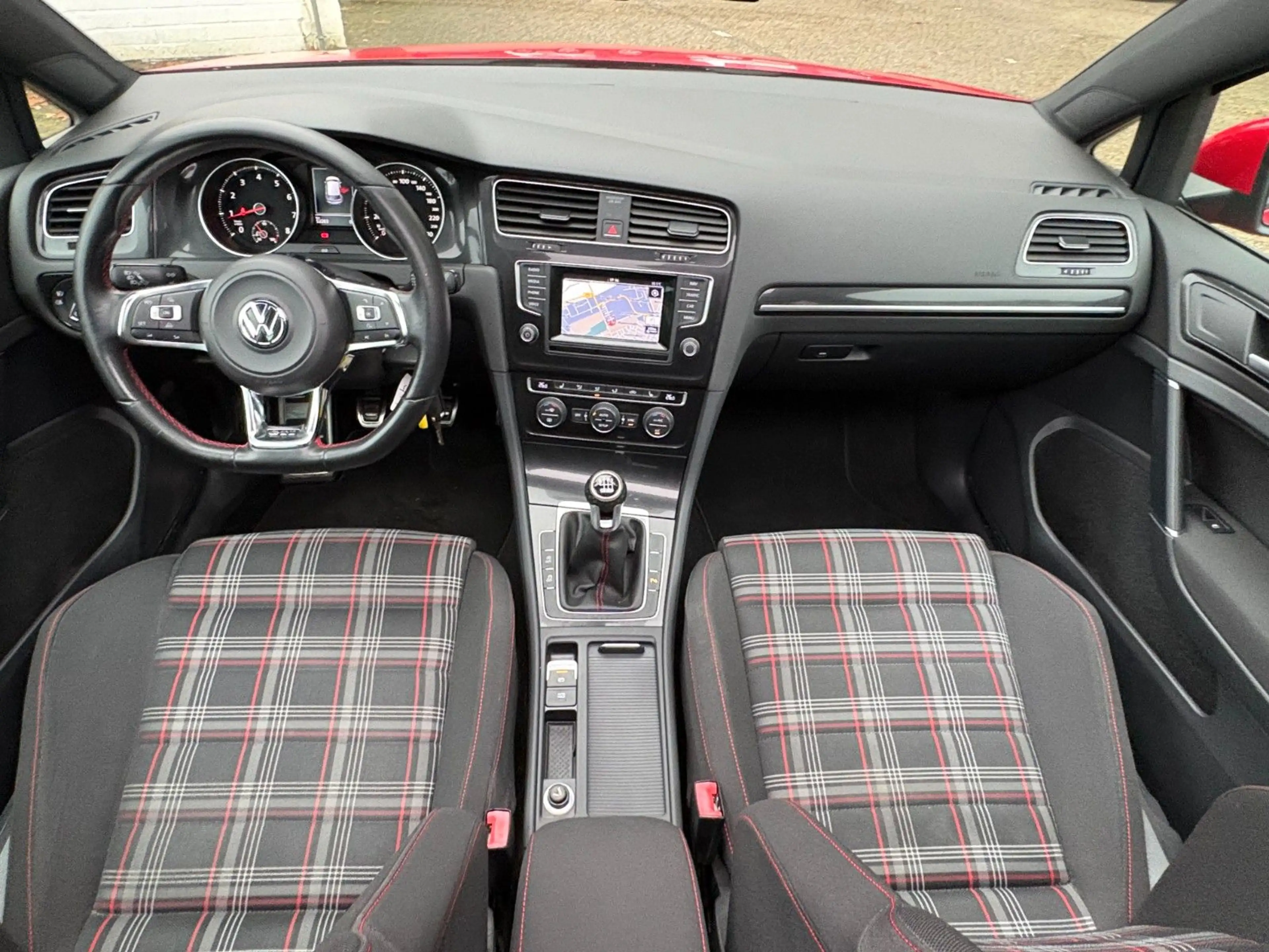 Volkswagen Golf VII Lim. GTI nur 52Tkm aus 1.Hand HU&AU NEU — photo 8