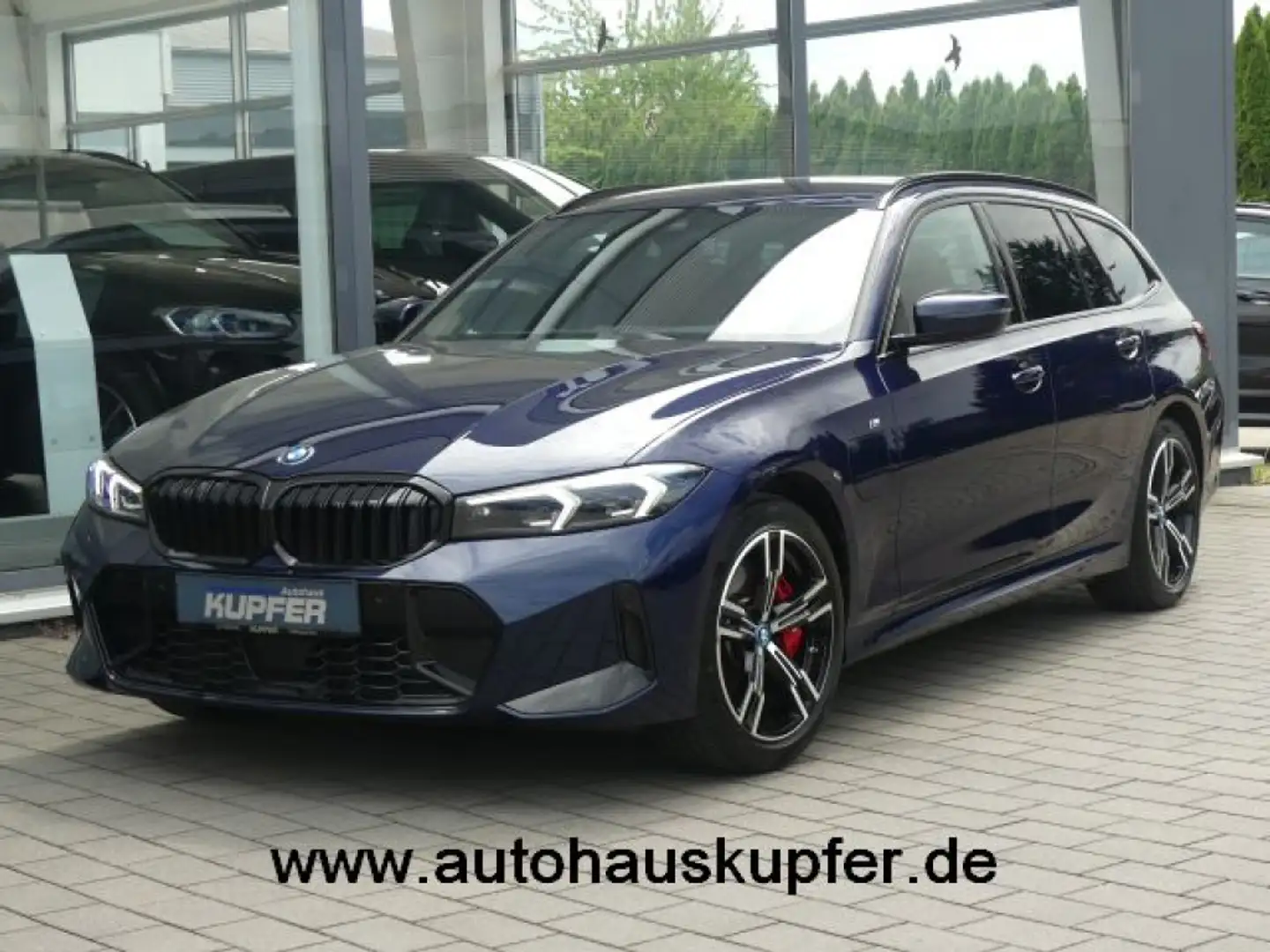 BMW 330 e Tour°M Sportpaket PRO Individ°AHK°ACC°HUP Blau - 1