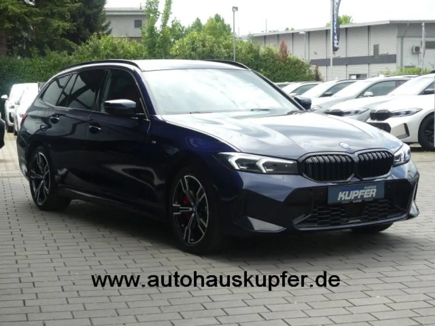 BMW 330 e Tour°M Sportpaket PRO Individ°AHK°ACC°HUP Blau - 2