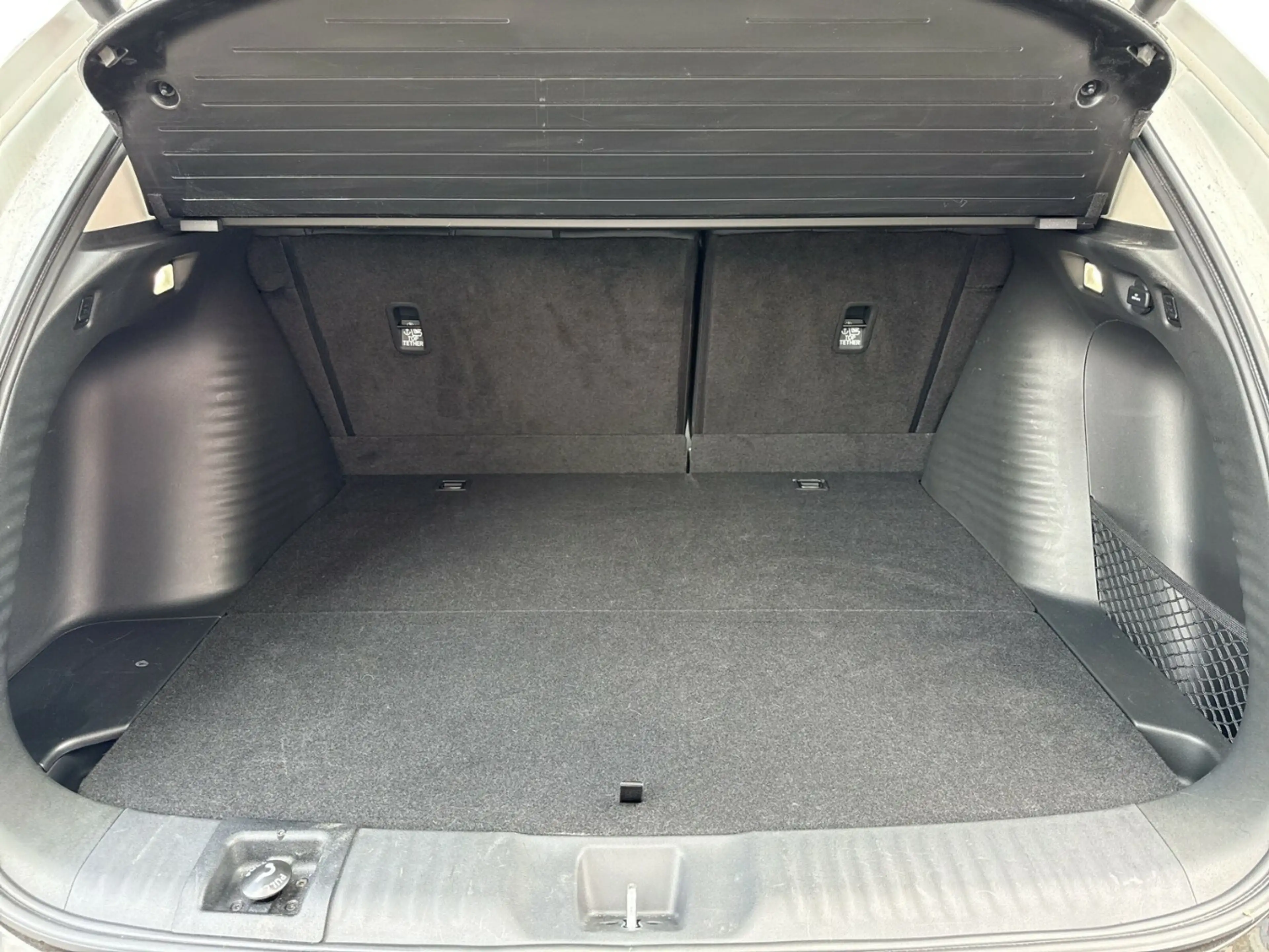 Honda ZR-V e:HEV Sport — photo 10